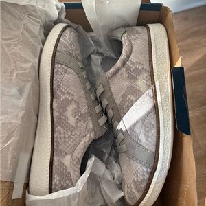 Dr. Scholl's Taupe Patterned Sneakers